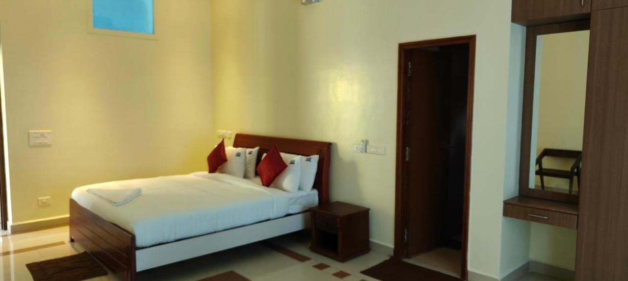 Seagull'S Nest Beach House - Unit Of Prohotel Chennai Esterno foto
